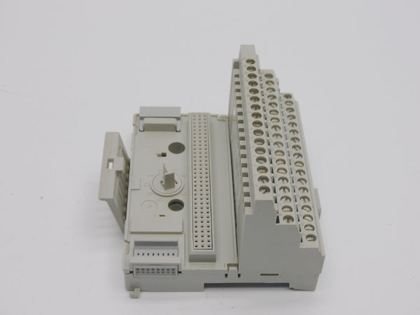 ALLEN BRADLEY 1794-TB3 SER. A 125V 10A NSMP