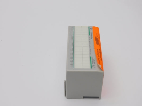 ALLEN BRADLEY 1794-OB32P SER. A VER. 06 24VDC NSMP
