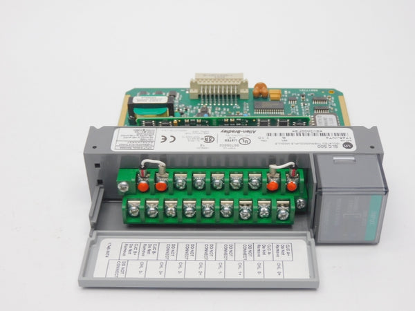 ALLEN BRADLEY 1746-INT4 SER. B F/W 1.10 VER. 16 24VDC 0.110A NSMP