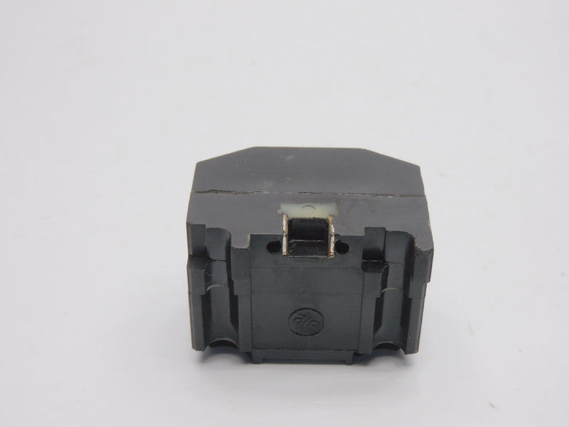 ALLEN BRADLEY 800T-N326 SER. A 120V (AS PICTURED) NSNP