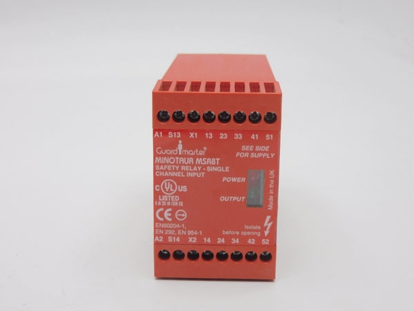 ALLEN BRADLEY 440R-E23031 SER. A 24VAC/DC 110/240VAC  (WH) NSMP