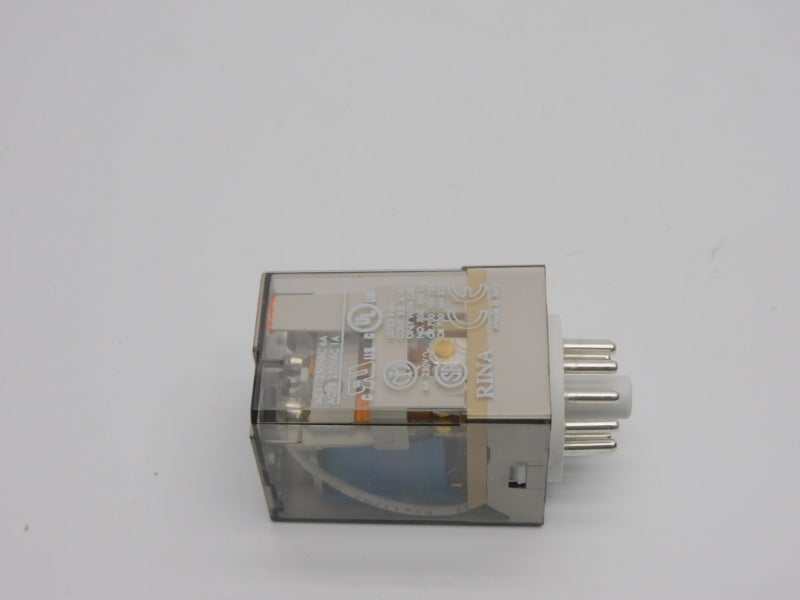 ALLEN BRADLEY 700-HAX3Z24 SER. D 24VDC 6A (WH) NSMP