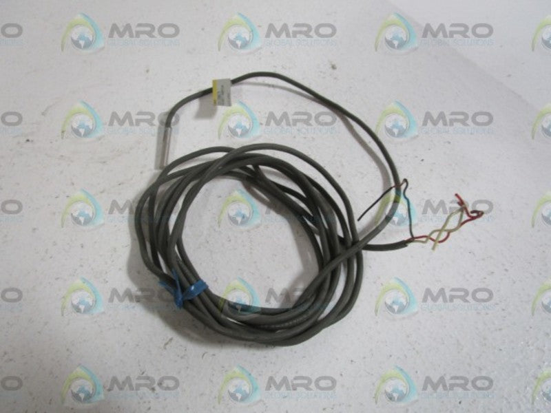 OMRON E2E-CR8C1 UNMP
