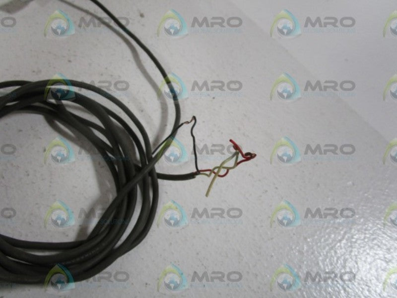 OMRON E2E-CR8C1 UNMP
