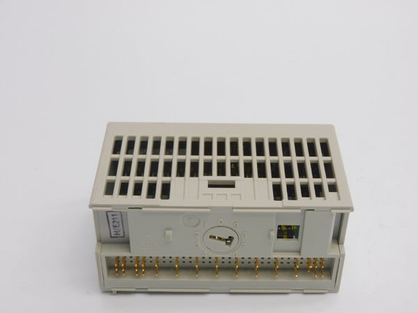 ALLEN BRADLEY 1794-OB16 SER. A REV. B01 10-31.2VDC UNMP