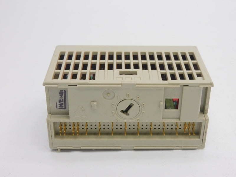 ALLEN BRADLEY 1794-OW8 SER. A REV. D01 125/240VAC 15A NSNP