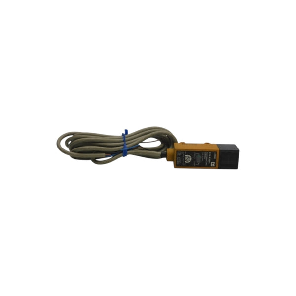 OMRON E3S-R2E41 12-24VDC UNMP
