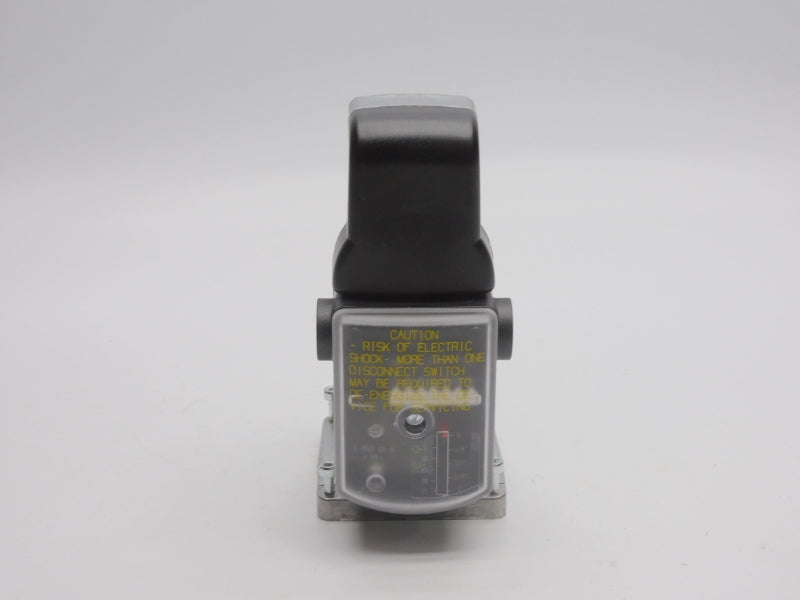 SIEMENS SKP15.011U1 120V 2A NSNP