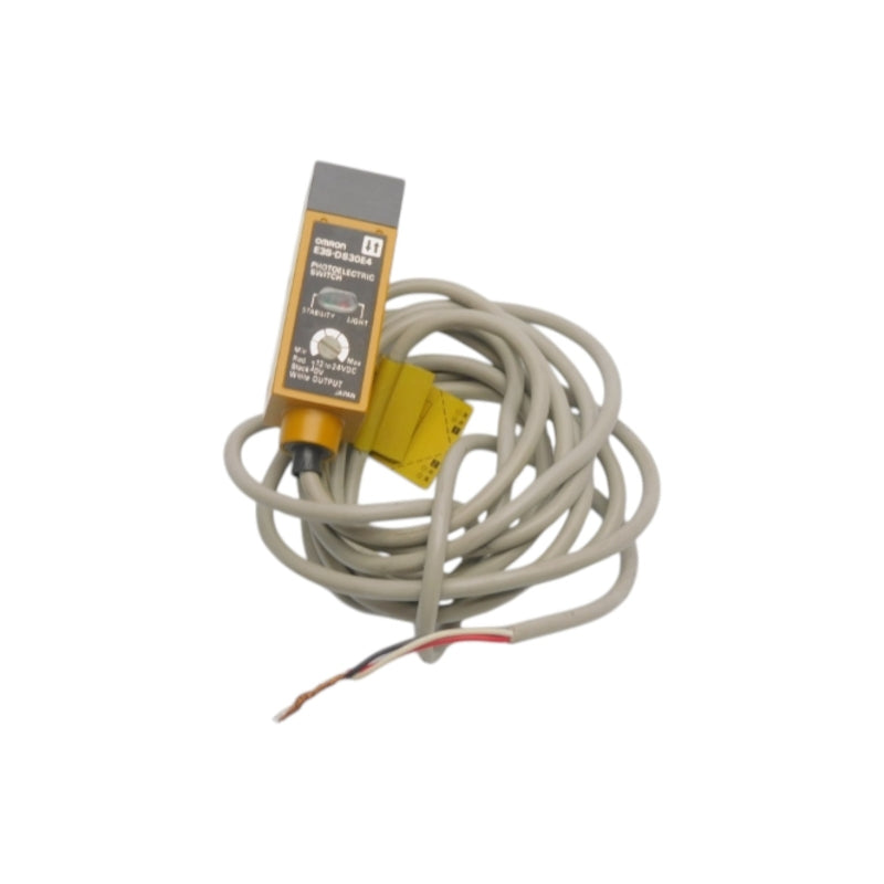 One NEW Omron Photoelectric Switch E3S-DS30E4 12-24VDC One NEW Omron Photoelectric Switch E3S-DS30E4 12-24VDC