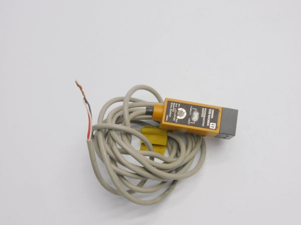 OMRON E3S-DS30E4 12-24VDC UNMP