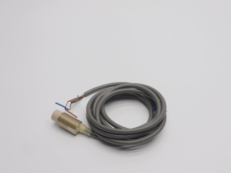 OMRON E2E-X10MF1 12-24VDC NSNP