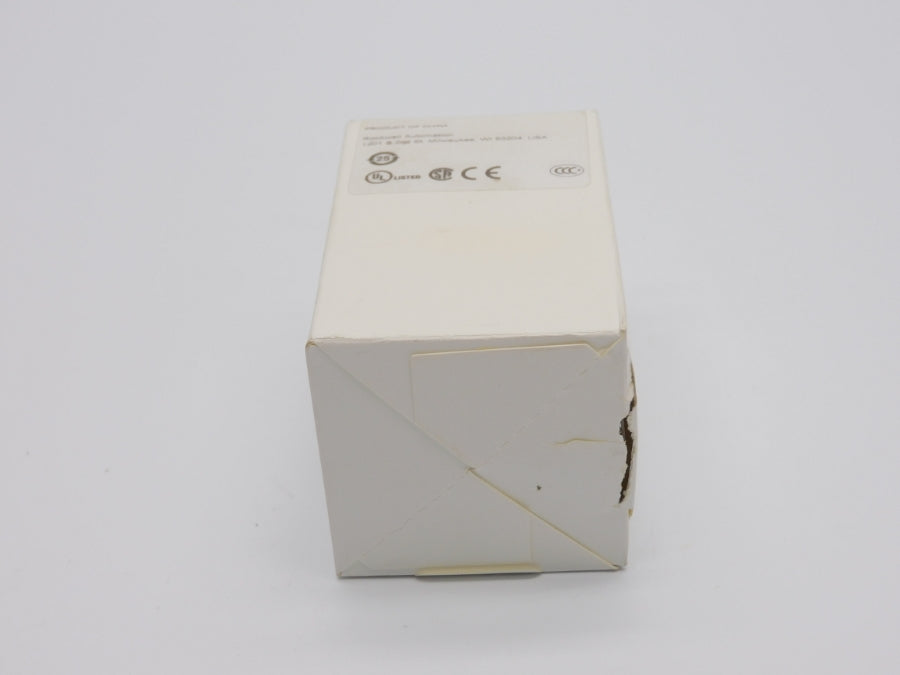 ALLEN BRADLEY 800T-H19A SER. T (WH) NSFS