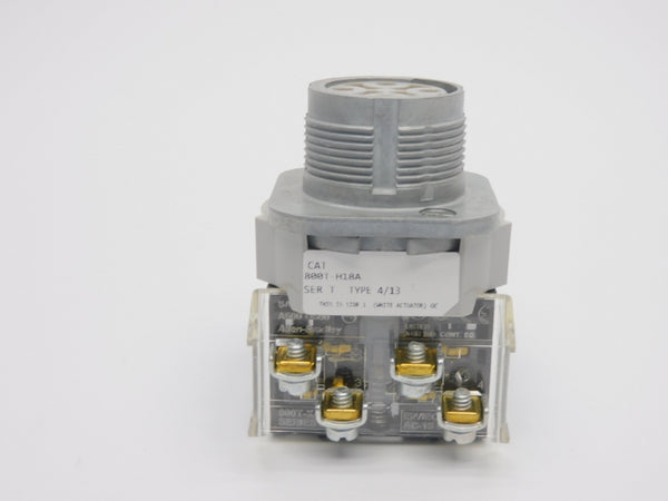 ALLEN BRADLEY 800T-H18A SER. T (WH) (AS IS) NSMP