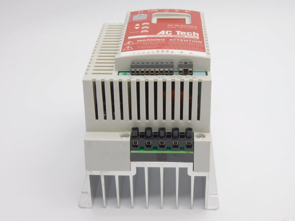 LENZE AC TECH SM010S 13428371 120V 16.6A NSNP