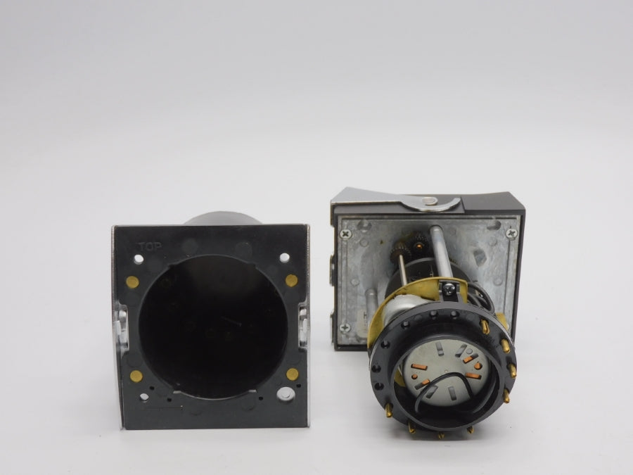 EAGLE SIGNAL HG102A6 120/240VAC 10/5A 150S NSNP