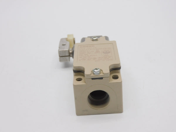 OMRON D4B-3A11N 400V 2A NSNP