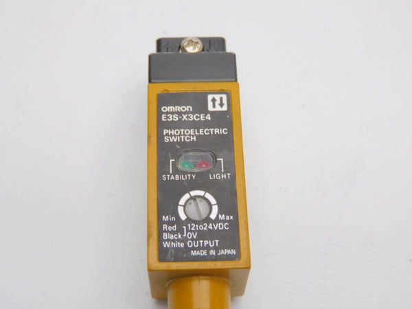 OMRON E3S-X3CE4 12-24VDC UNMP