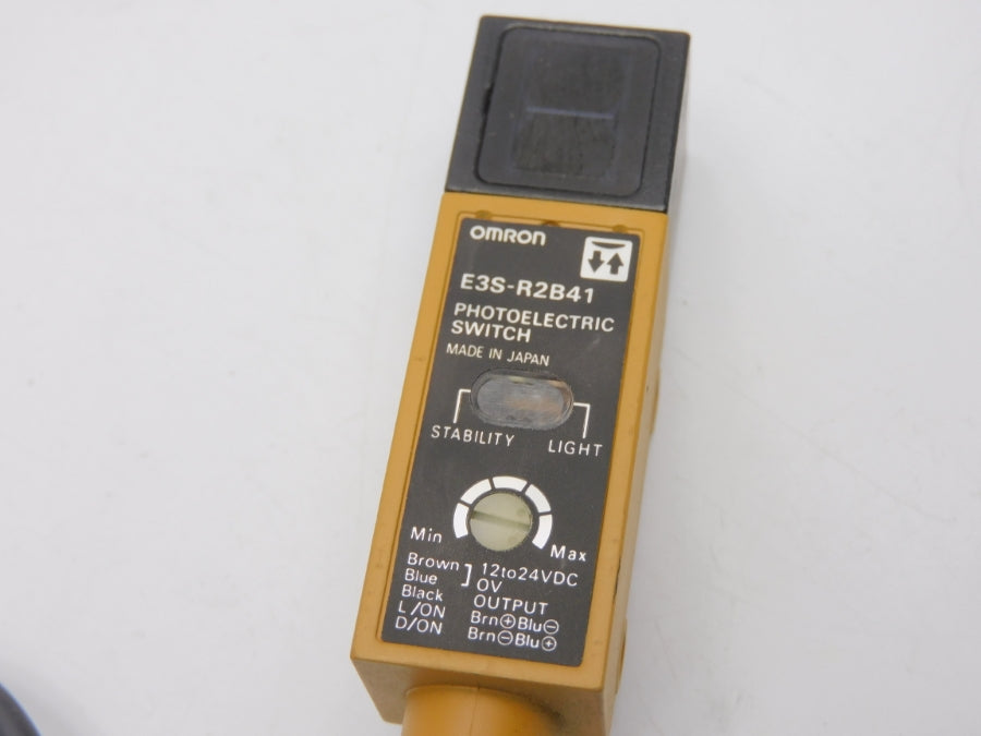 OMRON E3S-R2B41 12-24VDC NSNP