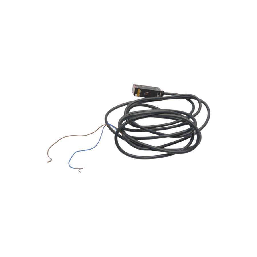 OMRON E3S-AT31-L 10-30VDC UNMP