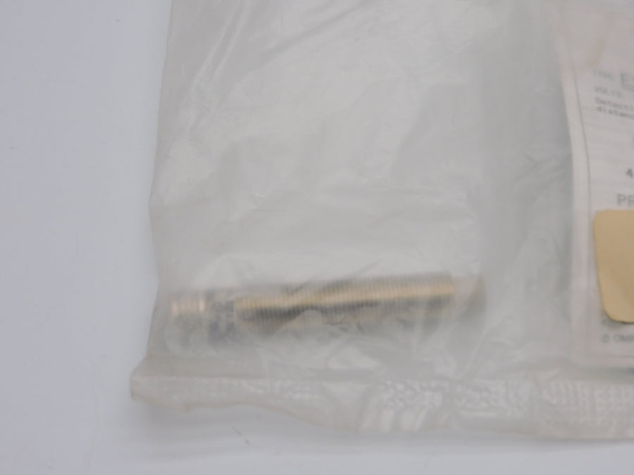 OMRON E2E2-X5MY1-M4 24-240VAC 5MM NSMP