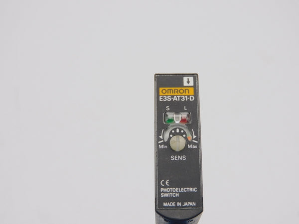 OMRON E3S-AT31-D 10-30VDC UNMP