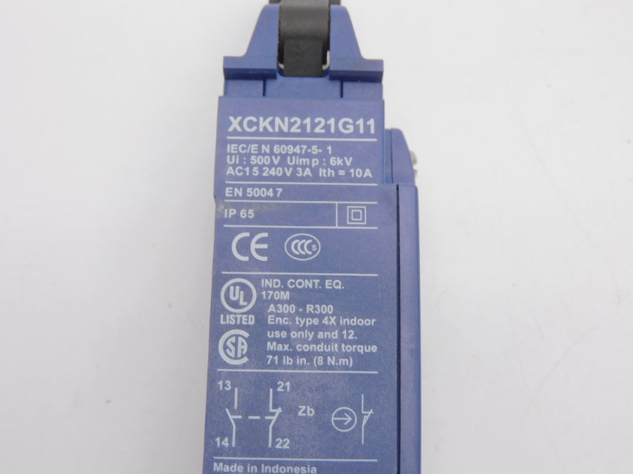 TELEMECANIQUE XCKN2121G11 500V 10A NSNP