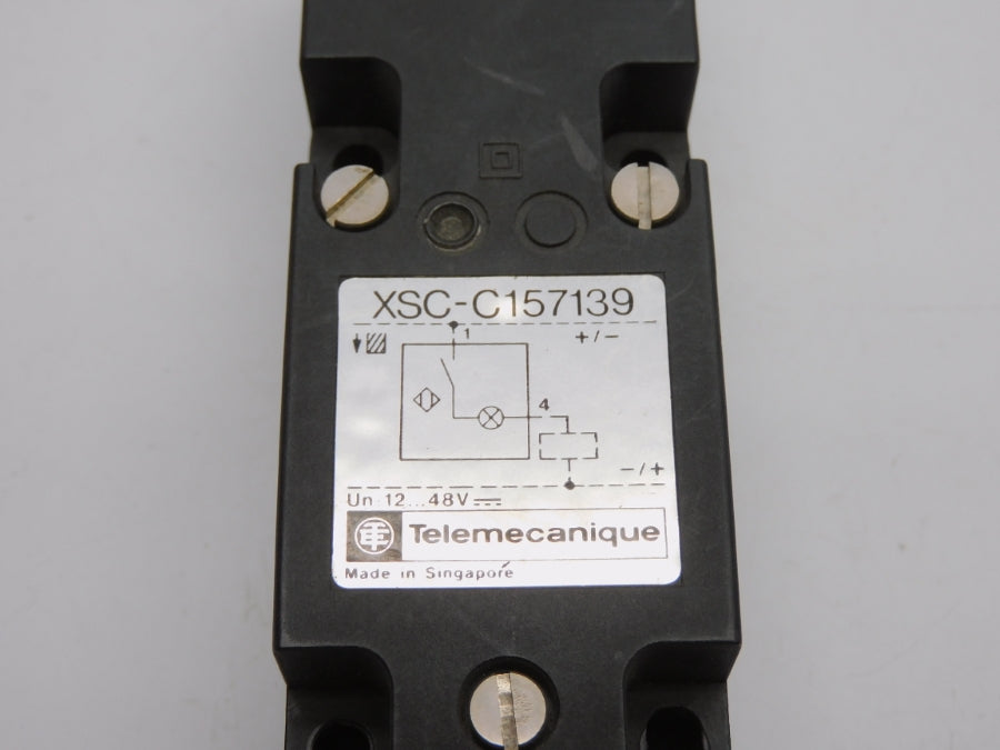 TELEMECANIQUE XSC-C157139 12-48V 0.1A NSNP