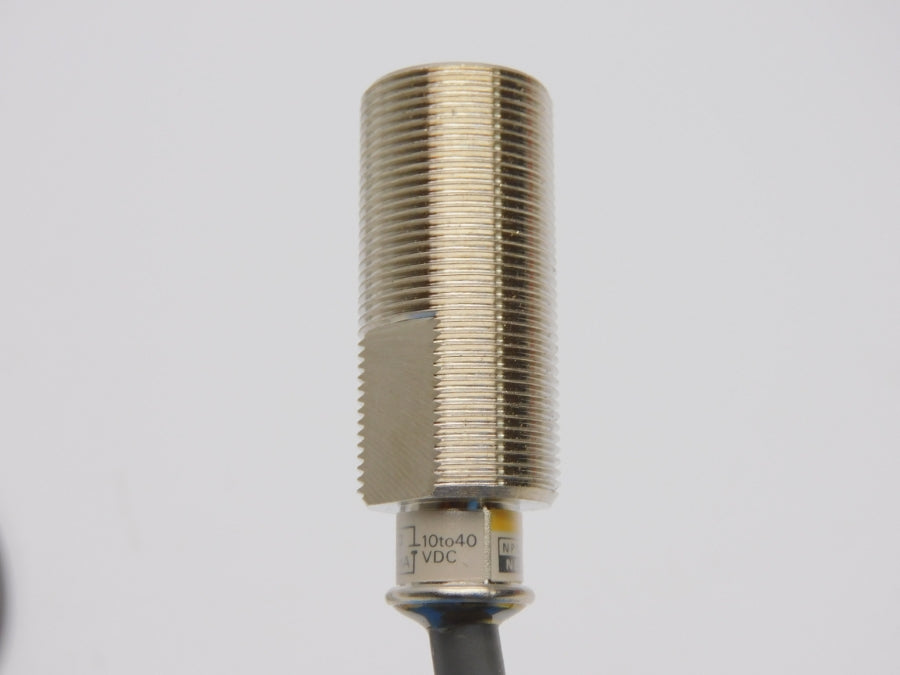 OMRON TL-X5E2 10-40VDC NSNP