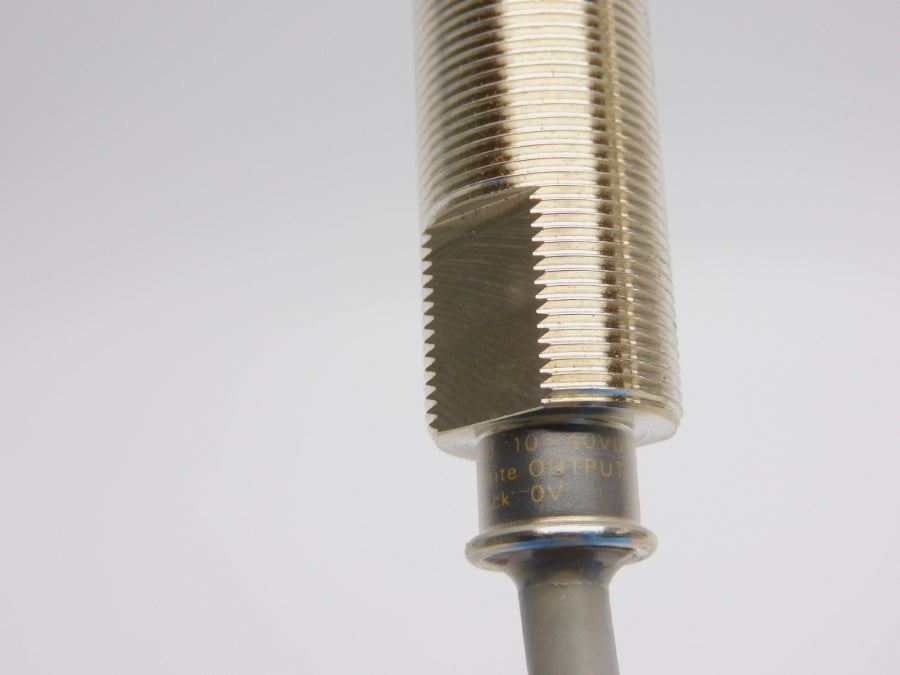 OMRON TL-X5E1 10-40VDC NSNP