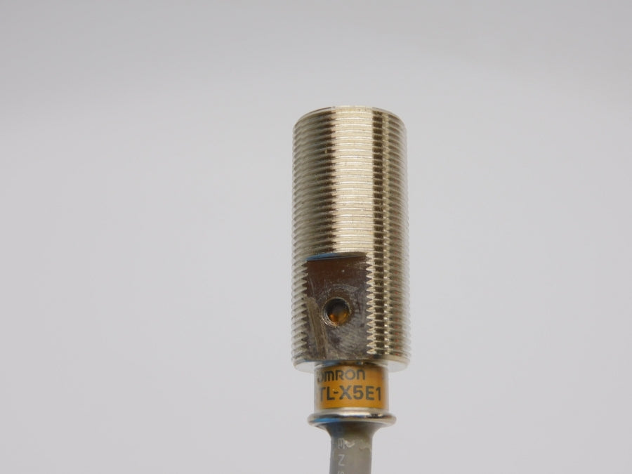 OMRON TL-X5E1 10-40VDC NSNP