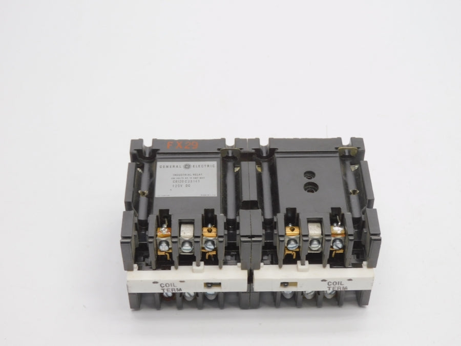 GENERAL ELECTRIC CR120C23141 300VAC 10A NSNP