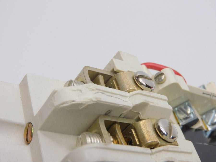 WESTINGHOUSE A200M2CAC 110/120VAC UNMP