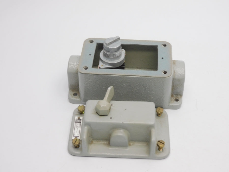 GENERAL ELECTRIC CR2940AJ2010 600V UNMP