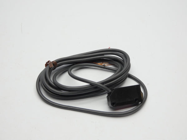 OMRON E3V3-D61 12-24VDC NSMP