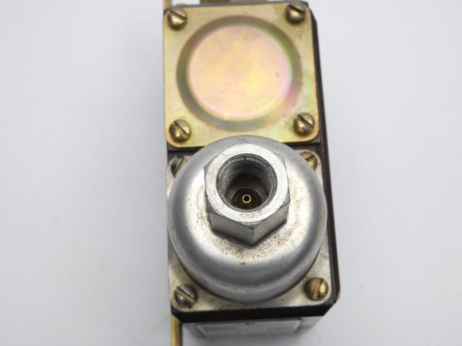 SQUARE D 9012FLG1 110-600VAC 0-18PSI UNMP