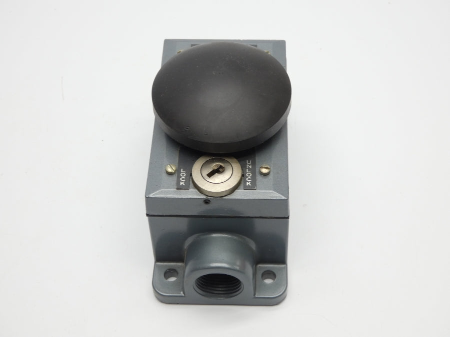ALLEN BRADLEY 800T-1T3NB SER. A 300V (NO KEY) (BR) NSMP