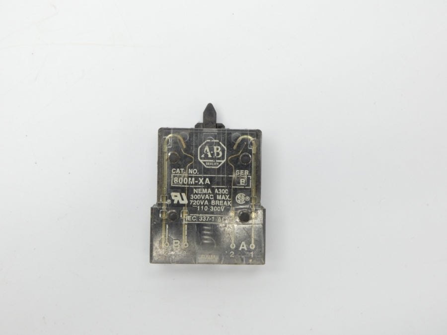 ALLEN BRADLEY 800M-XA SER. B 300V UNMP