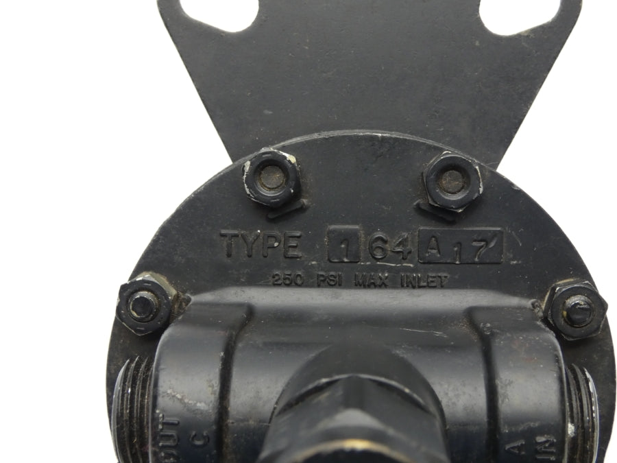 FISHER CONTROLS 164A17 0-15PSI 1/2" UNMP