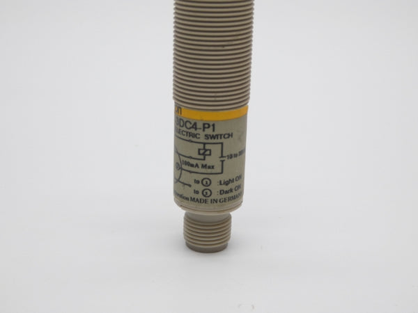 OMRON E3F2-3DC4-P1 10-30VDC NSNP