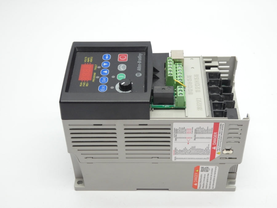 ALLEN BRADLEY 22A-D6P0N104 SER. A F/W 7.02 342-528VAC 7.5A (NO COVER) NSNP