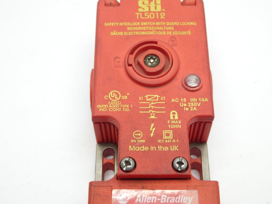 ALLEN BRADLEY 44530-0020 110V 10A (NO KEY) UNMP