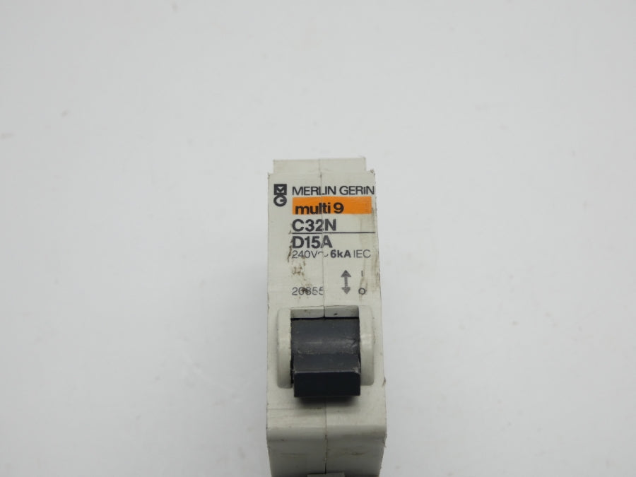 MERLIN GERIN 20855 C32ND15A 240V 15A UNMP