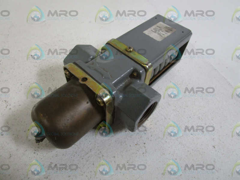 JOHNSON CONTROLS VALVE 1" V47AD-1 (AS PICTURED) UNMP
