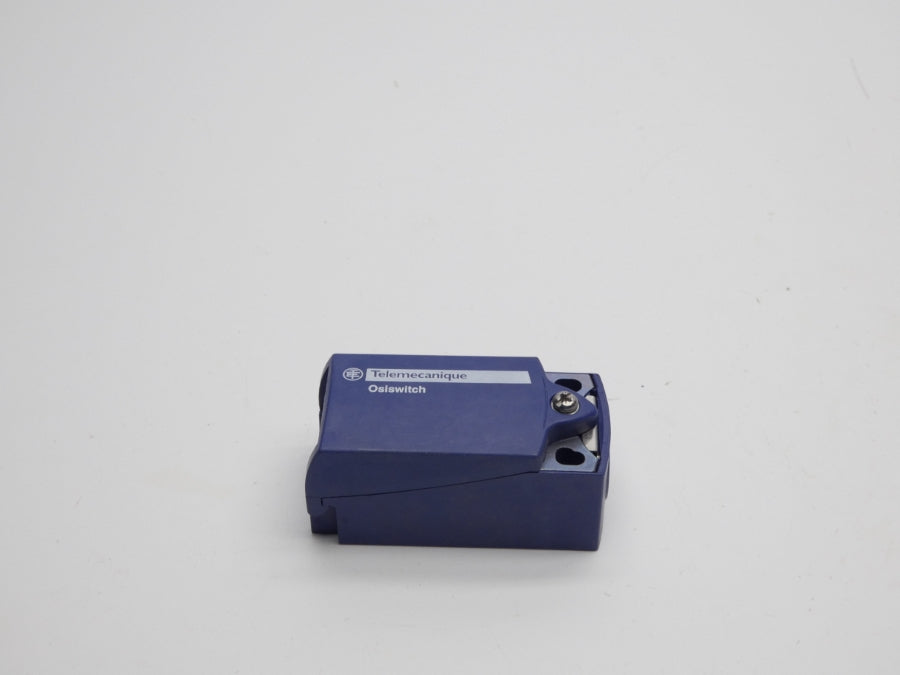 TELEMECANIQUE ZCP21 500V 10A NSNP