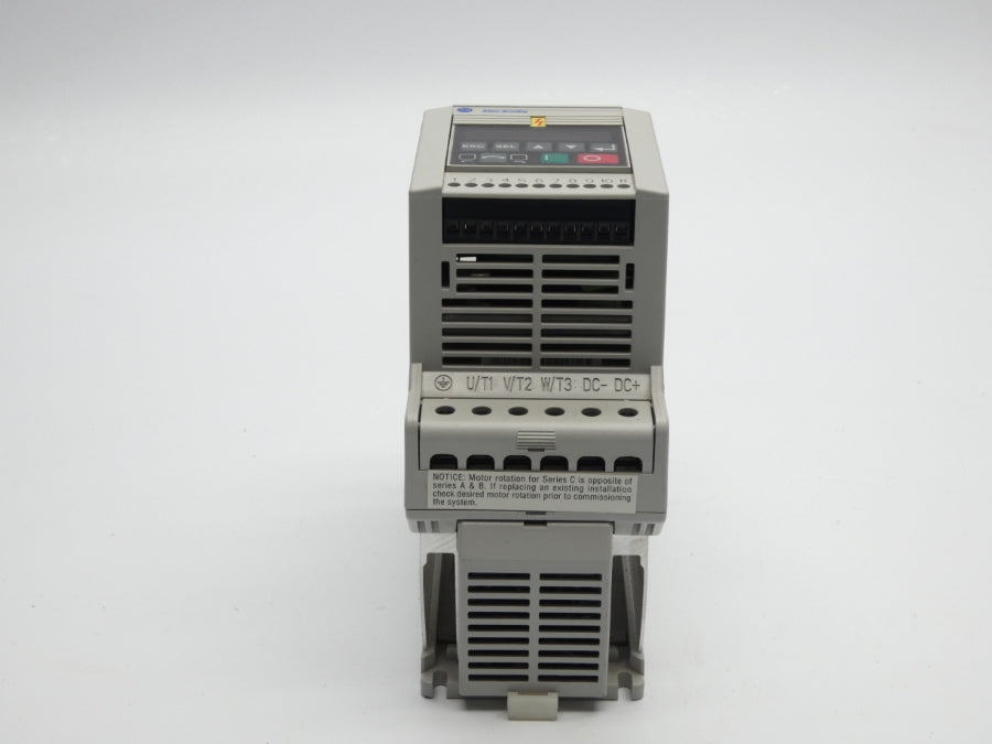 ALLEN BRADLEY 160-BA06NPS1P1 SER. C F/W 7.06 380-460V 7.0A NSNP