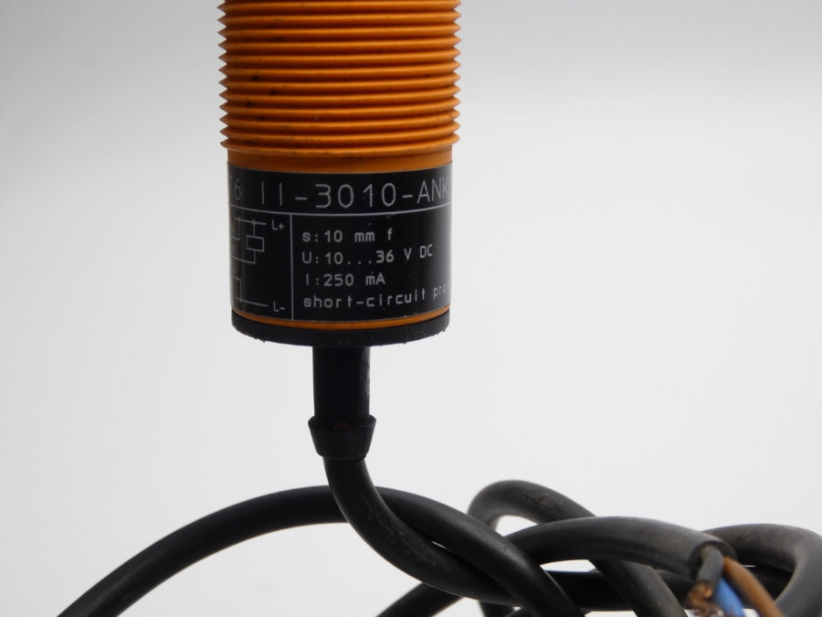 IFM EFECTOR II-3010-ANKG II5276 10-36VDC UNMP