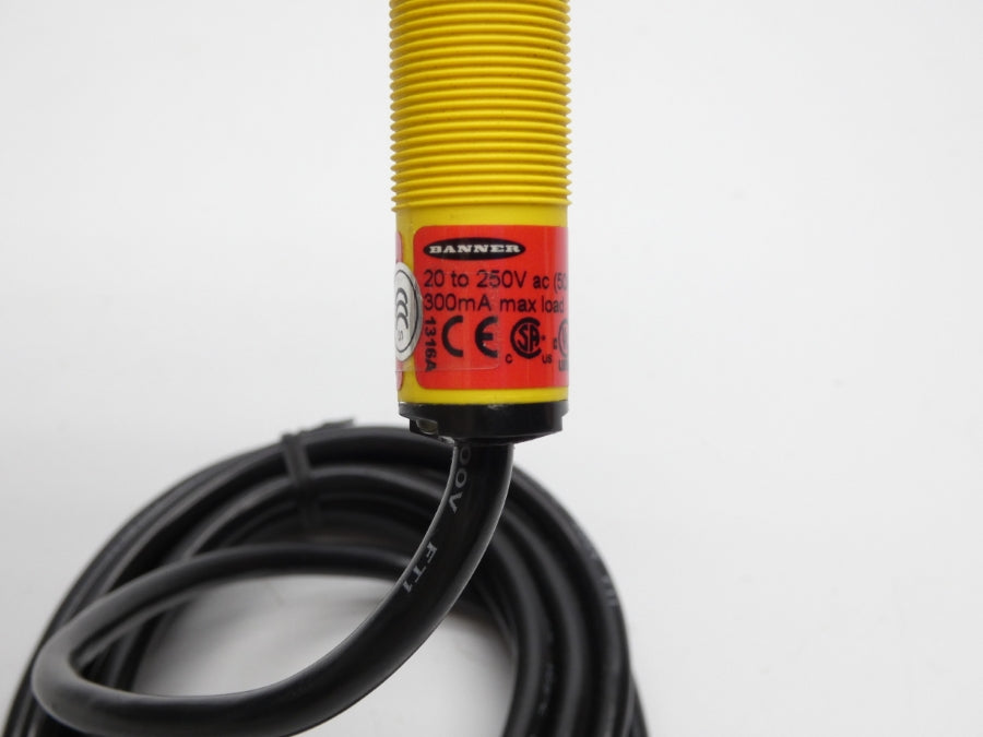 BANNER ENGINEERING S18AW3D 20-250VAC UNMP