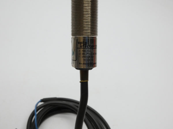 IFM EFECTOR OGT-HBOA OG0014 90-250VAC/DC (AS PICTURED) NSMP