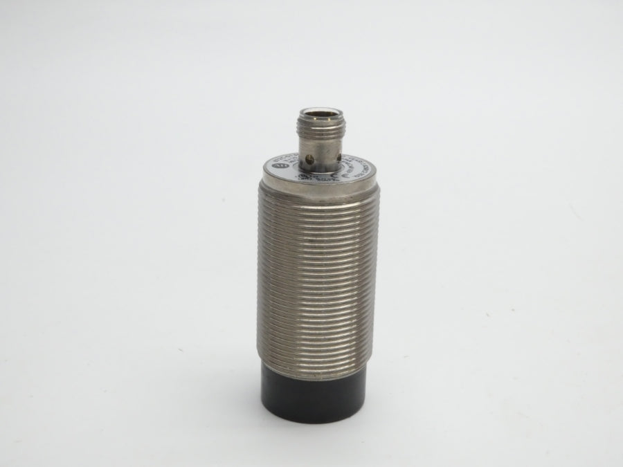 ALLEN BRADLEY 872C-D15NN30-D4 SER. D 10-30VDC NSNP