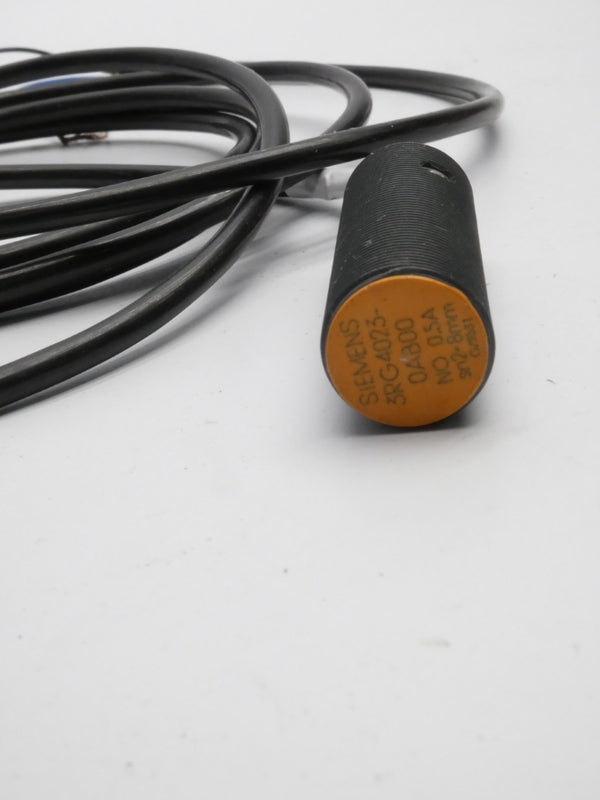 SIEMENS 3RG4023-0AB00 0.5A UNMP